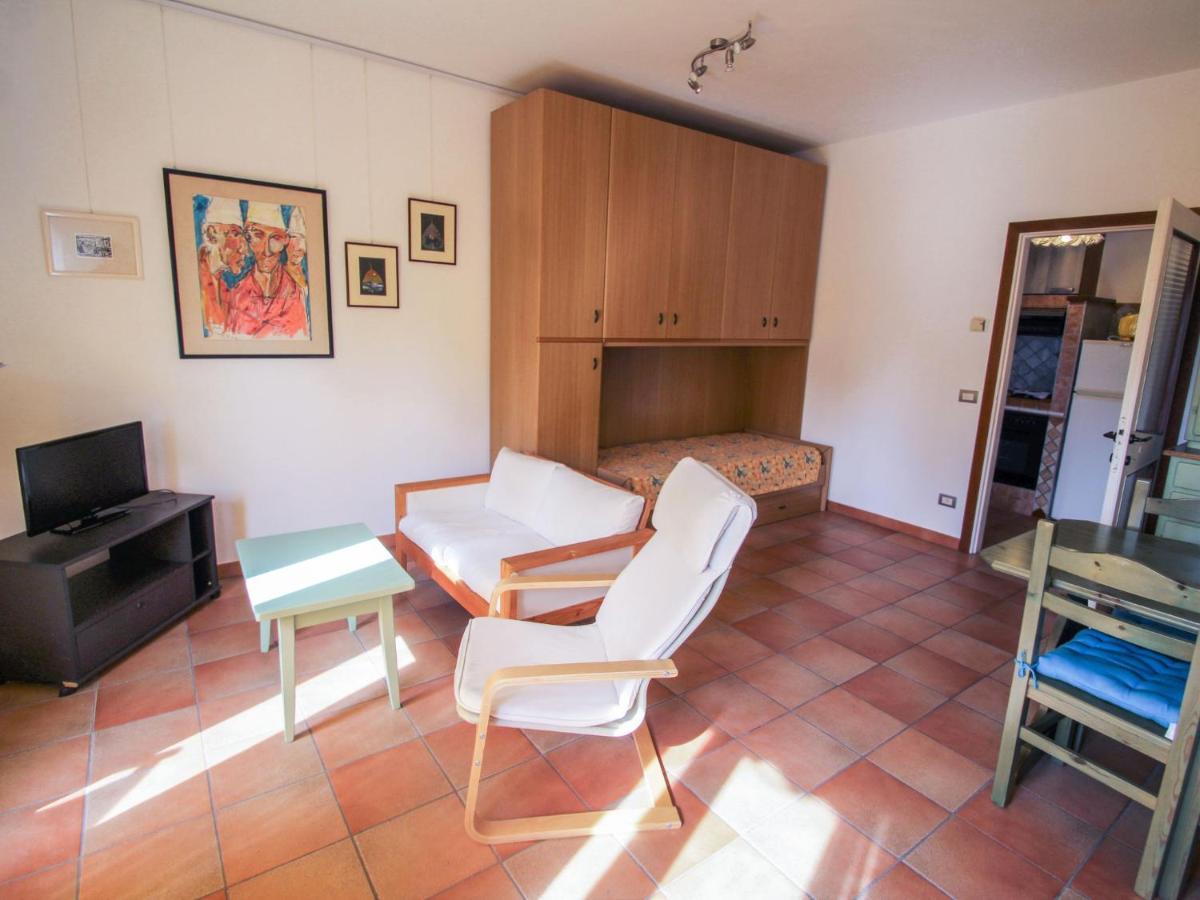 Apartment Residenza Agrifoglio-16 By Interhome Luino Dış mekan fotoğraf